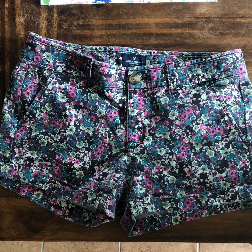 Short multicolor cotton shorts.